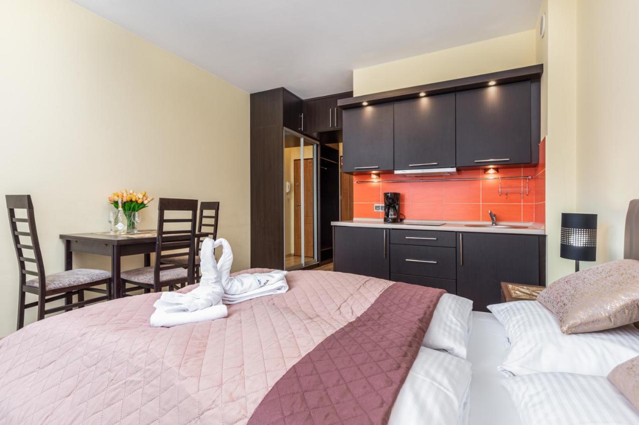 Apartamenty Trzy Korony By Noclegi Renters ชวีโนวิชแจ ภายนอก รูปภาพ