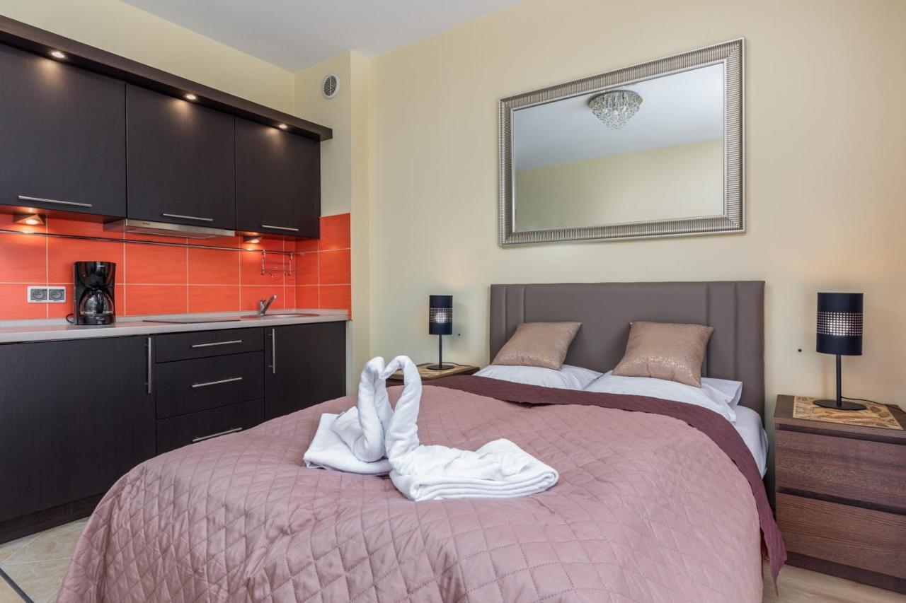 Apartamenty Trzy Korony By Noclegi Renters ชวีโนวิชแจ ภายนอก รูปภาพ