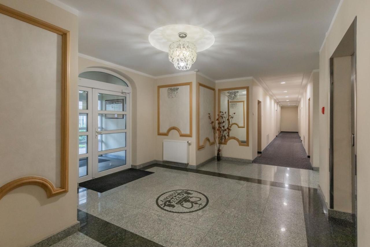 Apartamenty Trzy Korony By Noclegi Renters ชวีโนวิชแจ ภายนอก รูปภาพ